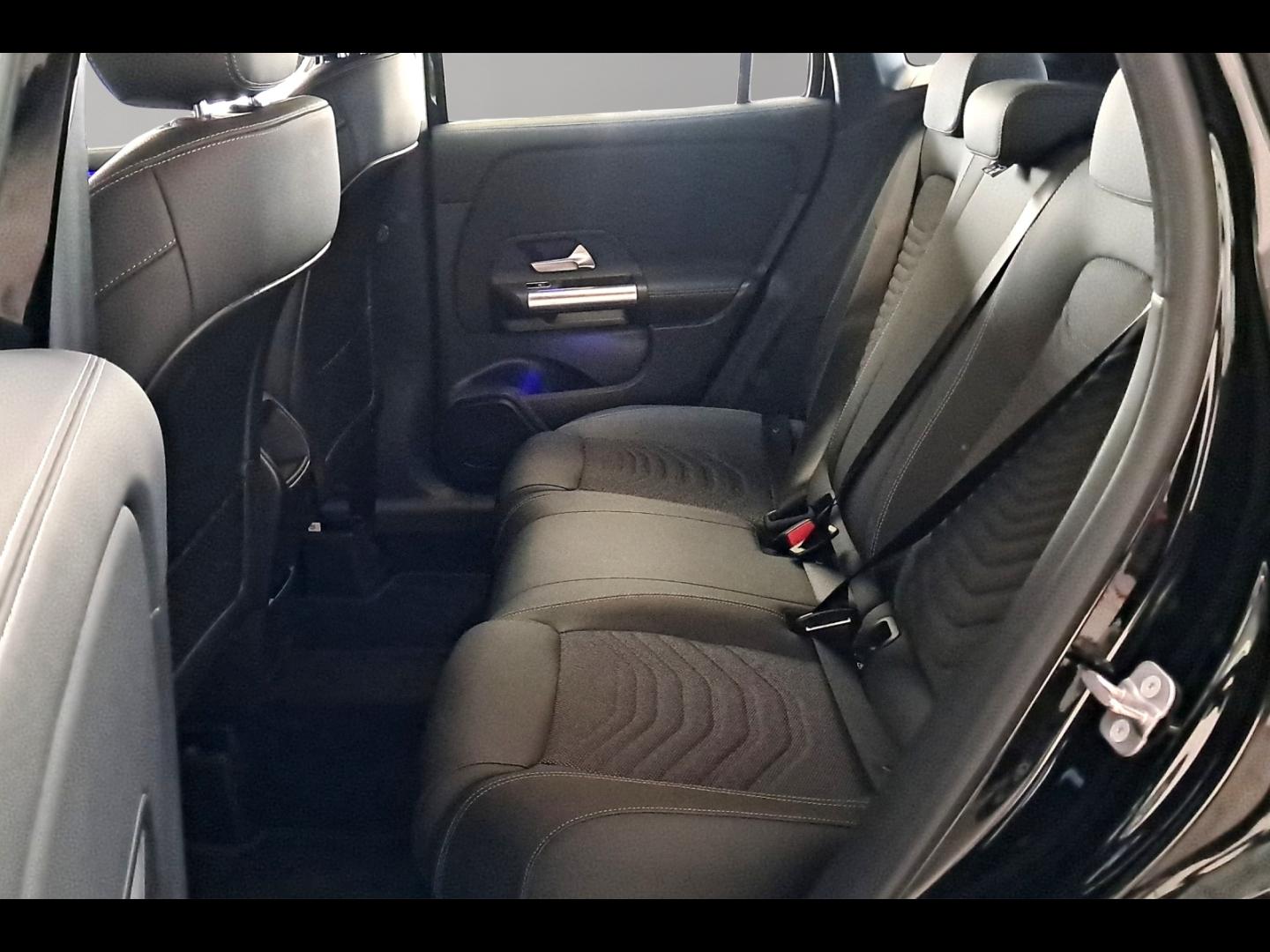 Image MERCEDES-BENZ GLA 250 e hybride rechargeable 218ch Progressive Line 8G-DCT