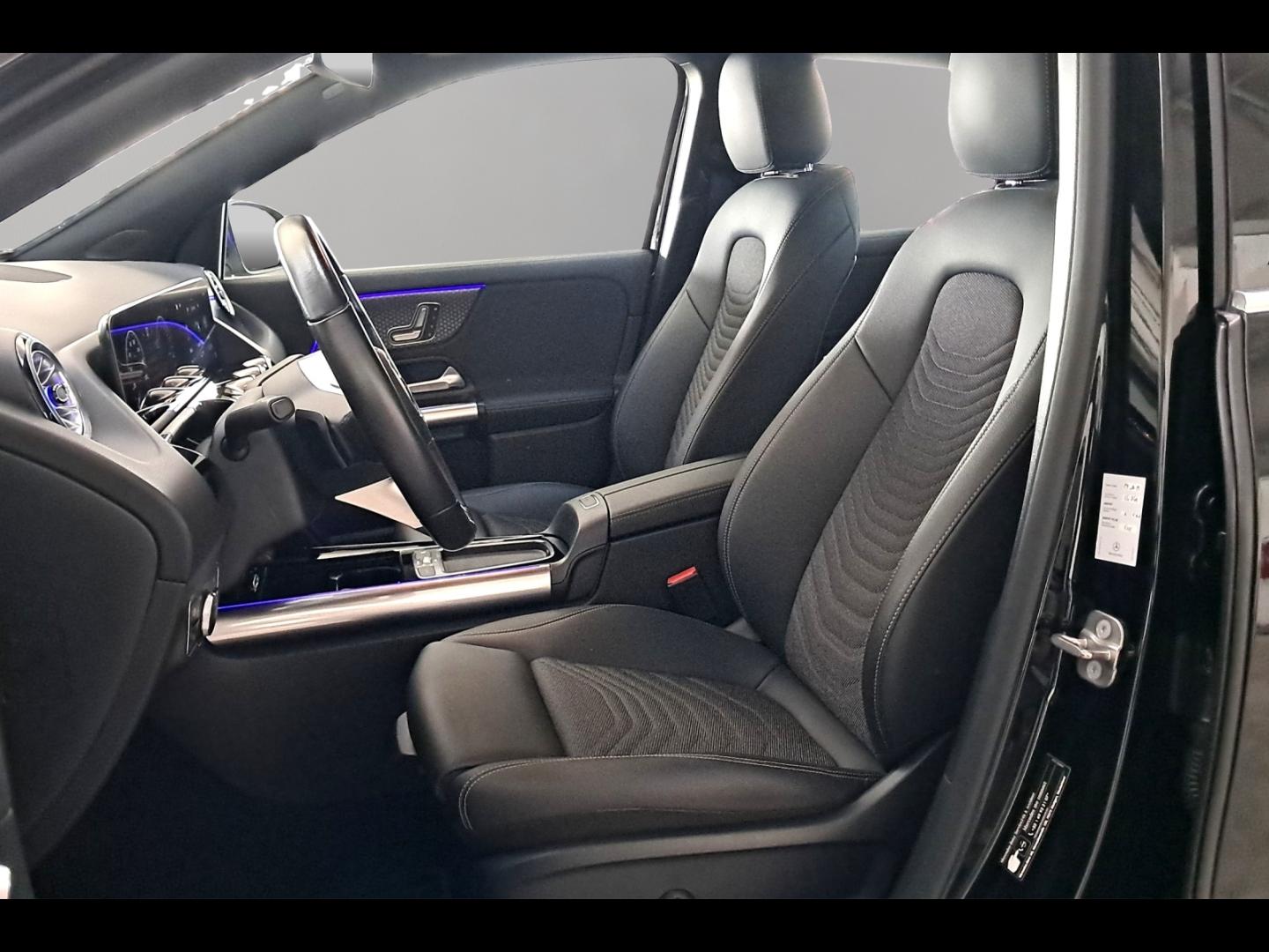 Image MERCEDES-BENZ GLA 250 e hybride rechargeable 218ch Progressive Line 8G-DCT