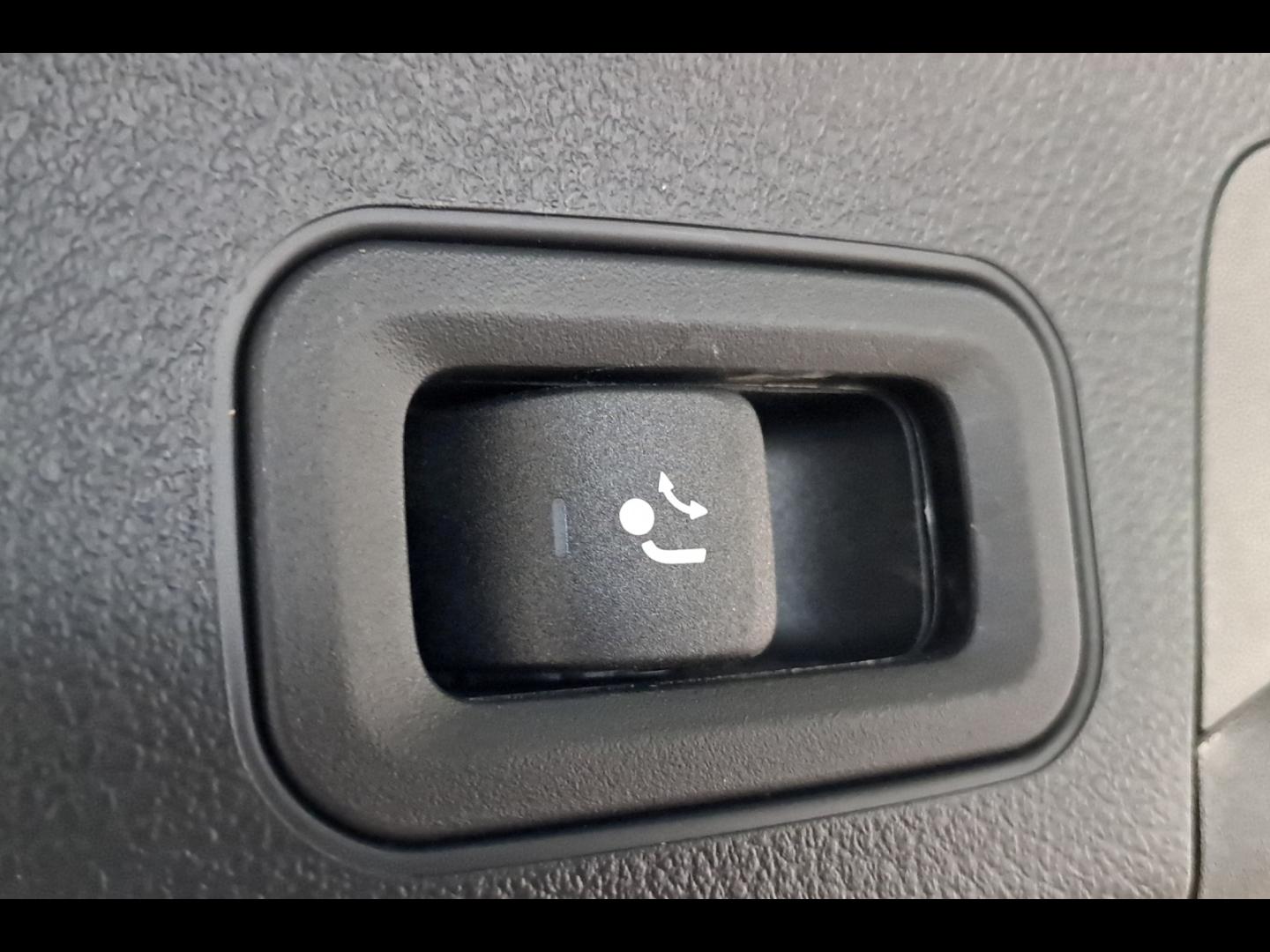 Image MERCEDES-BENZ GLA 250 e hybride rechargeable 218ch Progressive Line 8G-DCT