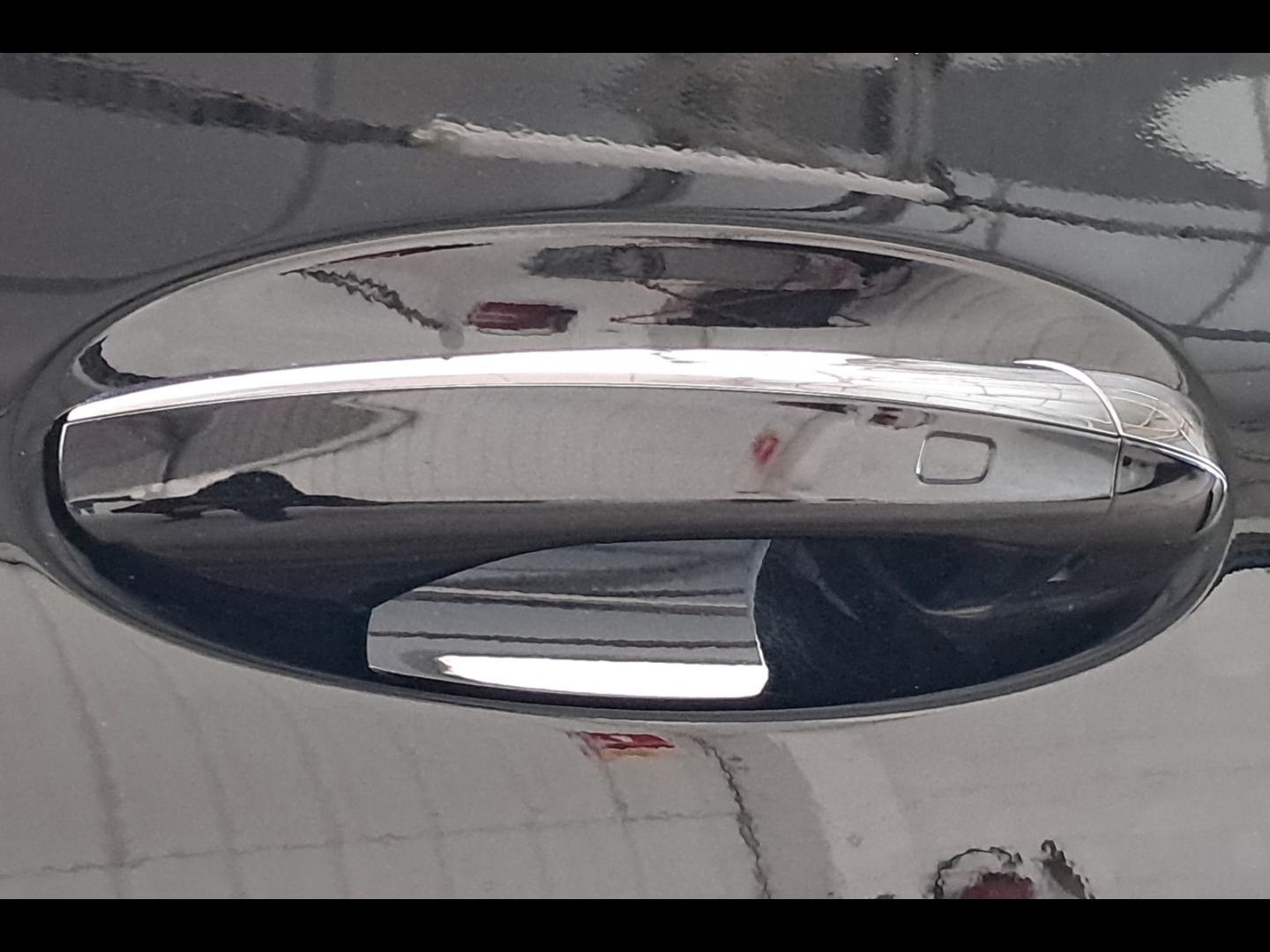 Image MERCEDES-BENZ GLA 250 e hybride rechargeable 218ch Progressive Line 8G-DCT