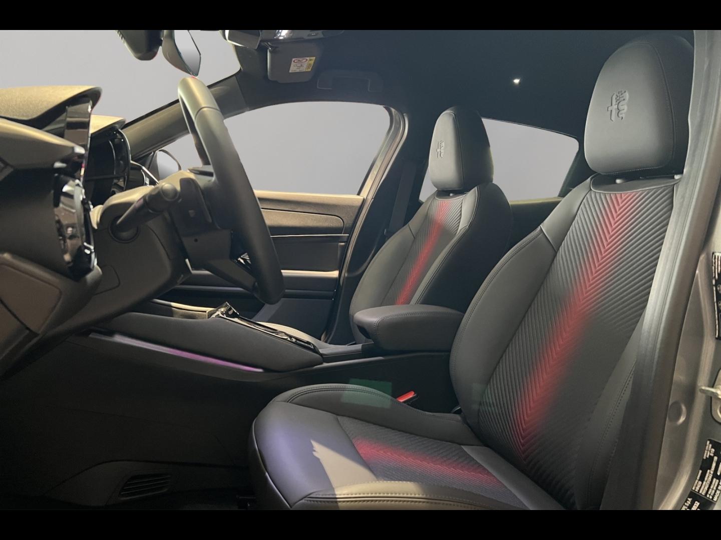 Image ALFA ROMEO Junior 1.2 Ibrida 145ch Speciale e-DCT6