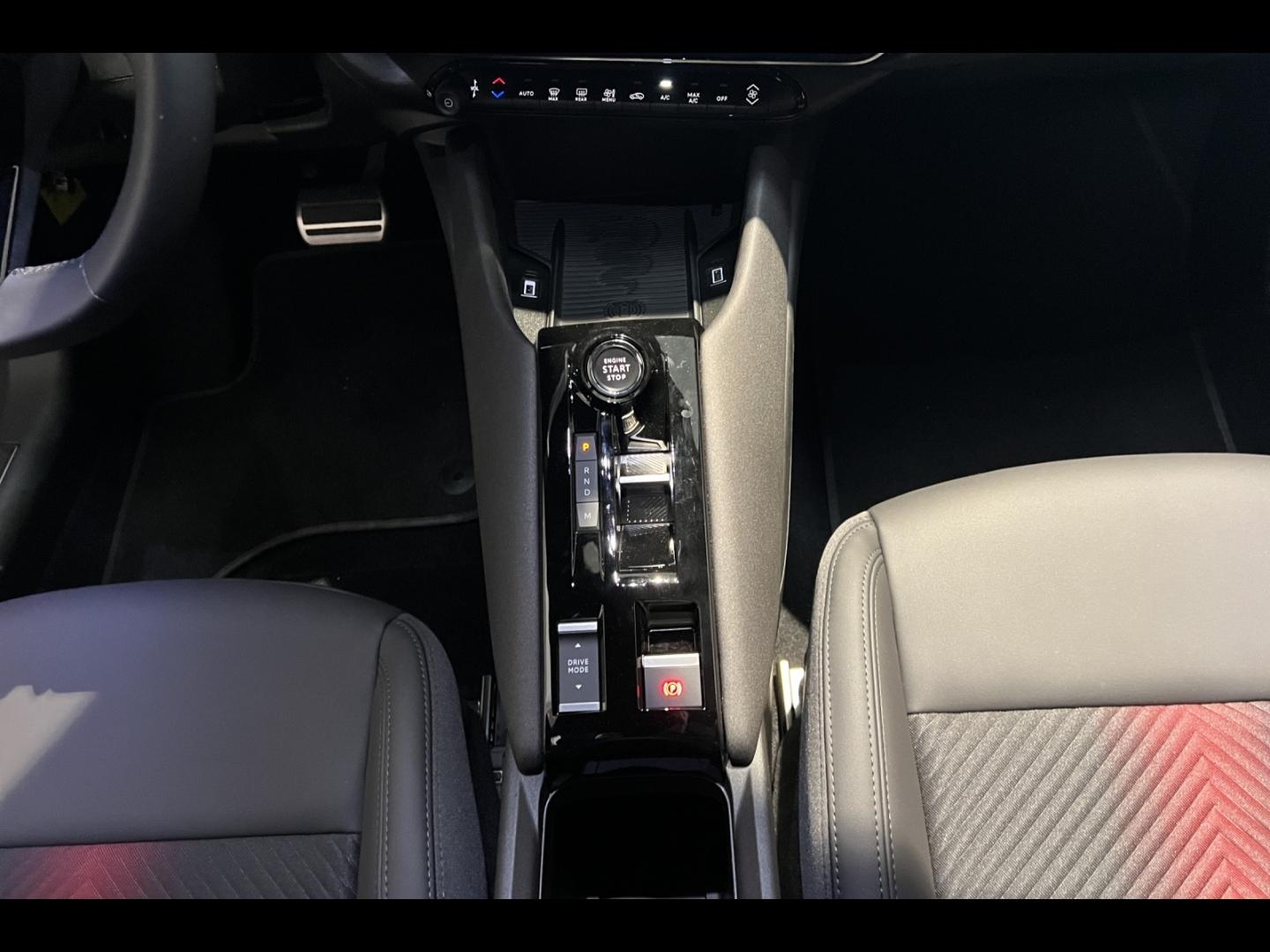 Image ALFA ROMEO Junior 1.2 Ibrida 145ch Speciale e-DCT6