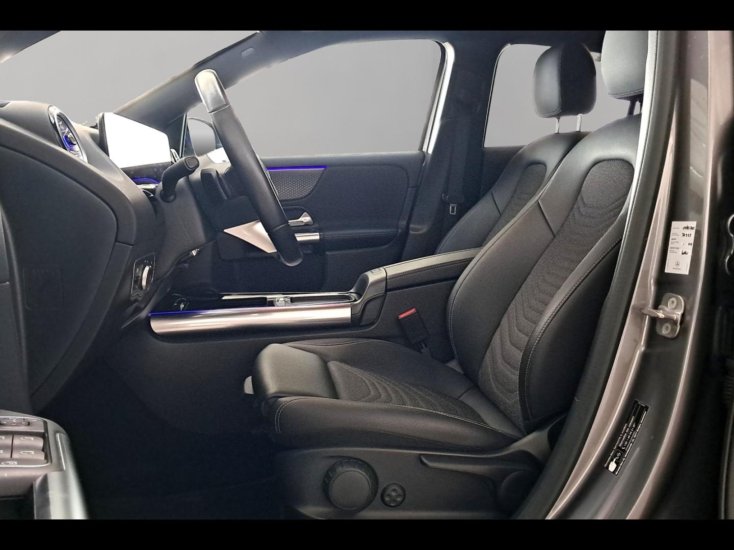 Image MERCEDES-BENZ GLA 200 d 150ch Progressive Line 8G-DCT