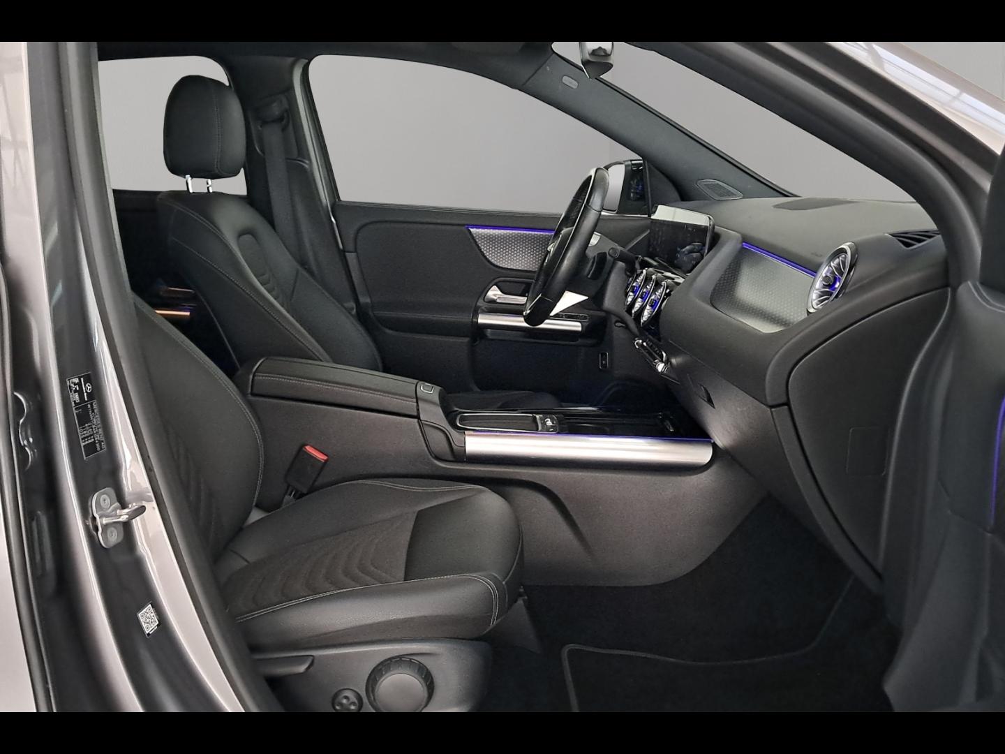 Image MERCEDES-BENZ GLA 200 d 150ch Progressive Line 8G-DCT