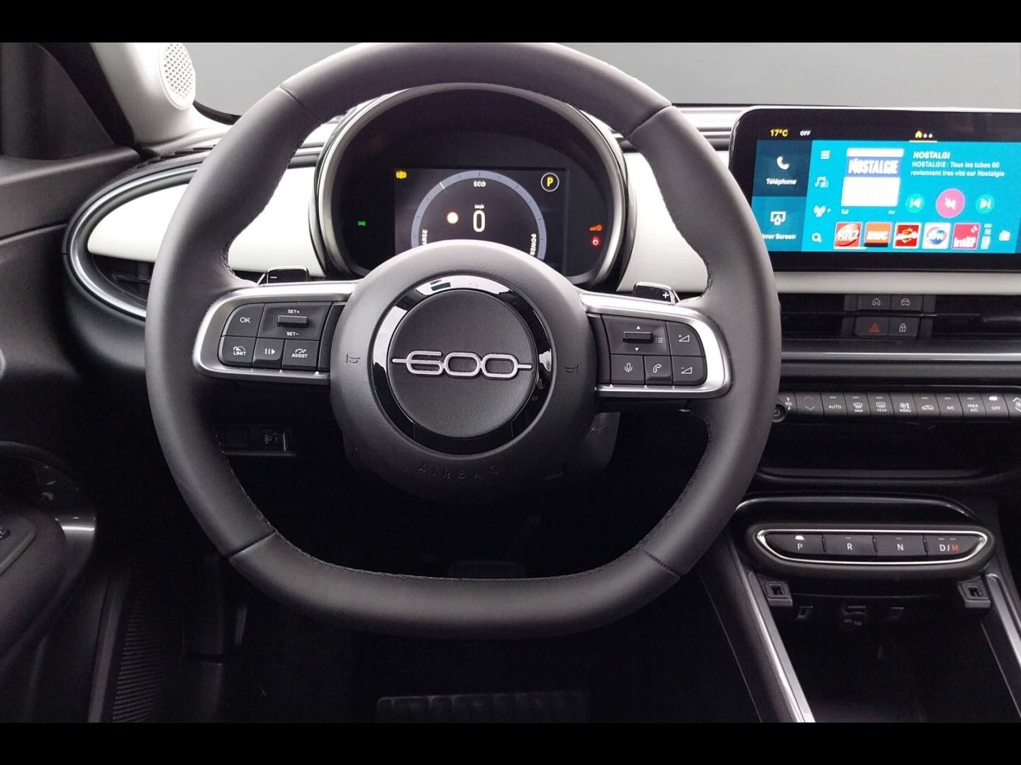 Image FIAT 600 1.2 Hybrid Turbo 145ch Pop eDCT6 Step 2