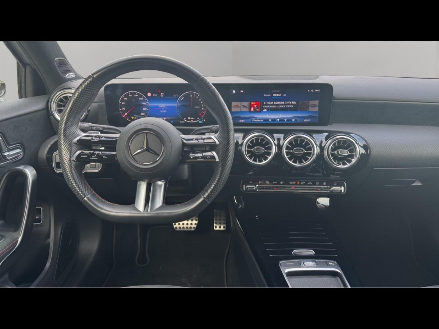 Image MERCEDES-BENZ Classe A 250 e 163+109ch AMG Line 8G-DCT