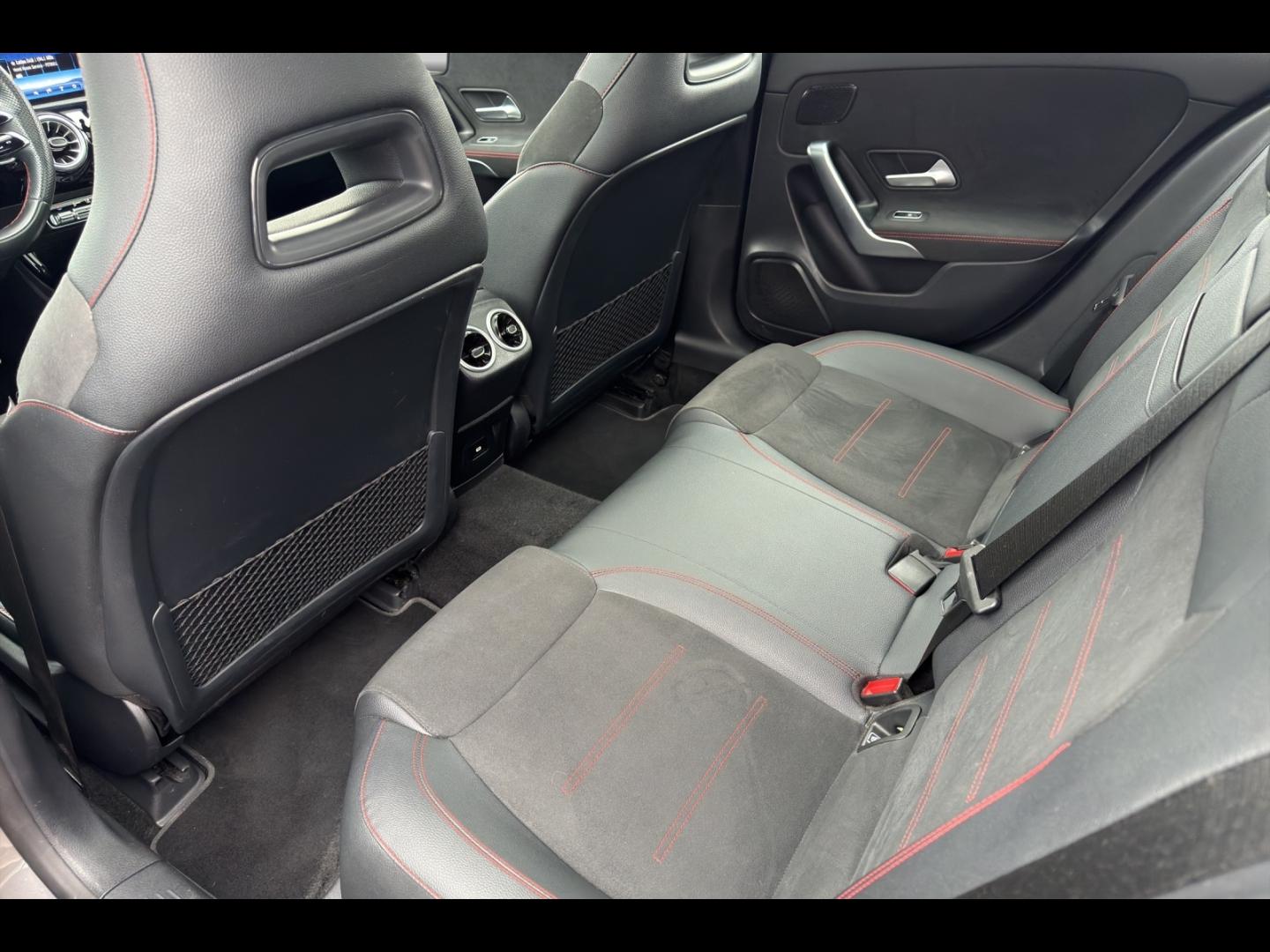Image MERCEDES-BENZ Classe A 200 d 150ch AMG Line 8G-DCT