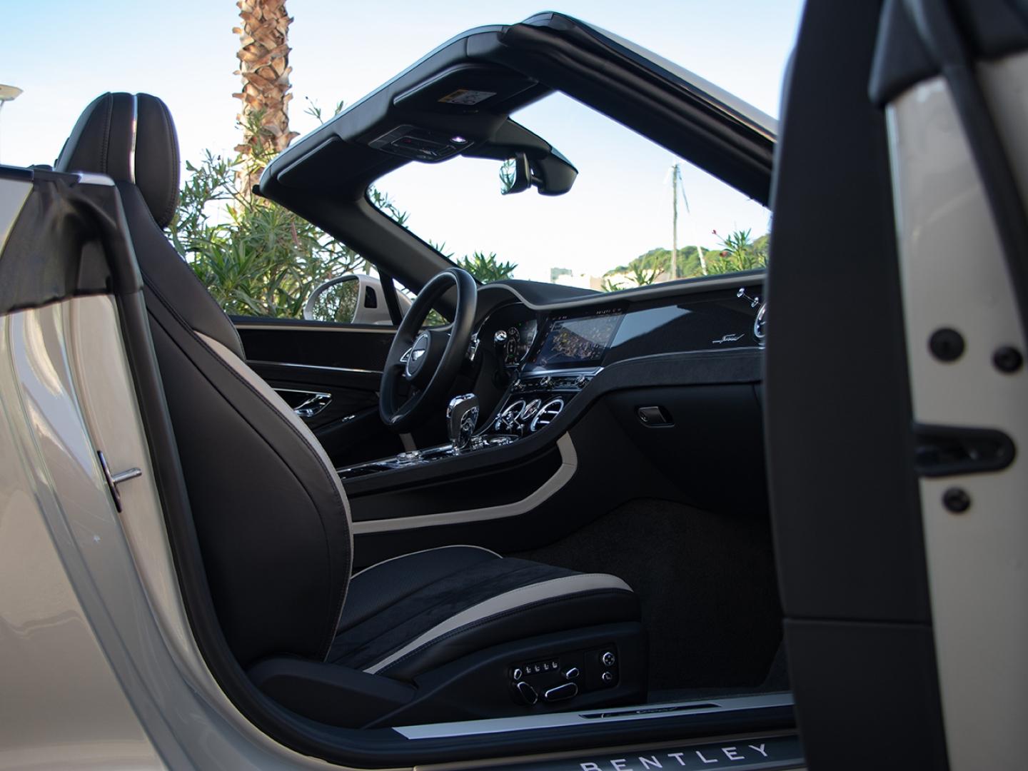 Image BENTLEY CONTINENTAL GTC Speed V8 4.0 Hybrid 780ch