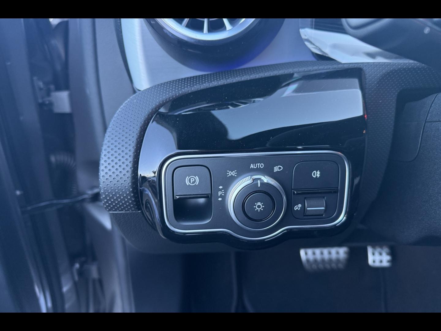 Image MERCEDES-BENZ Classe A 200 163ch Edition 140 7G-DCT