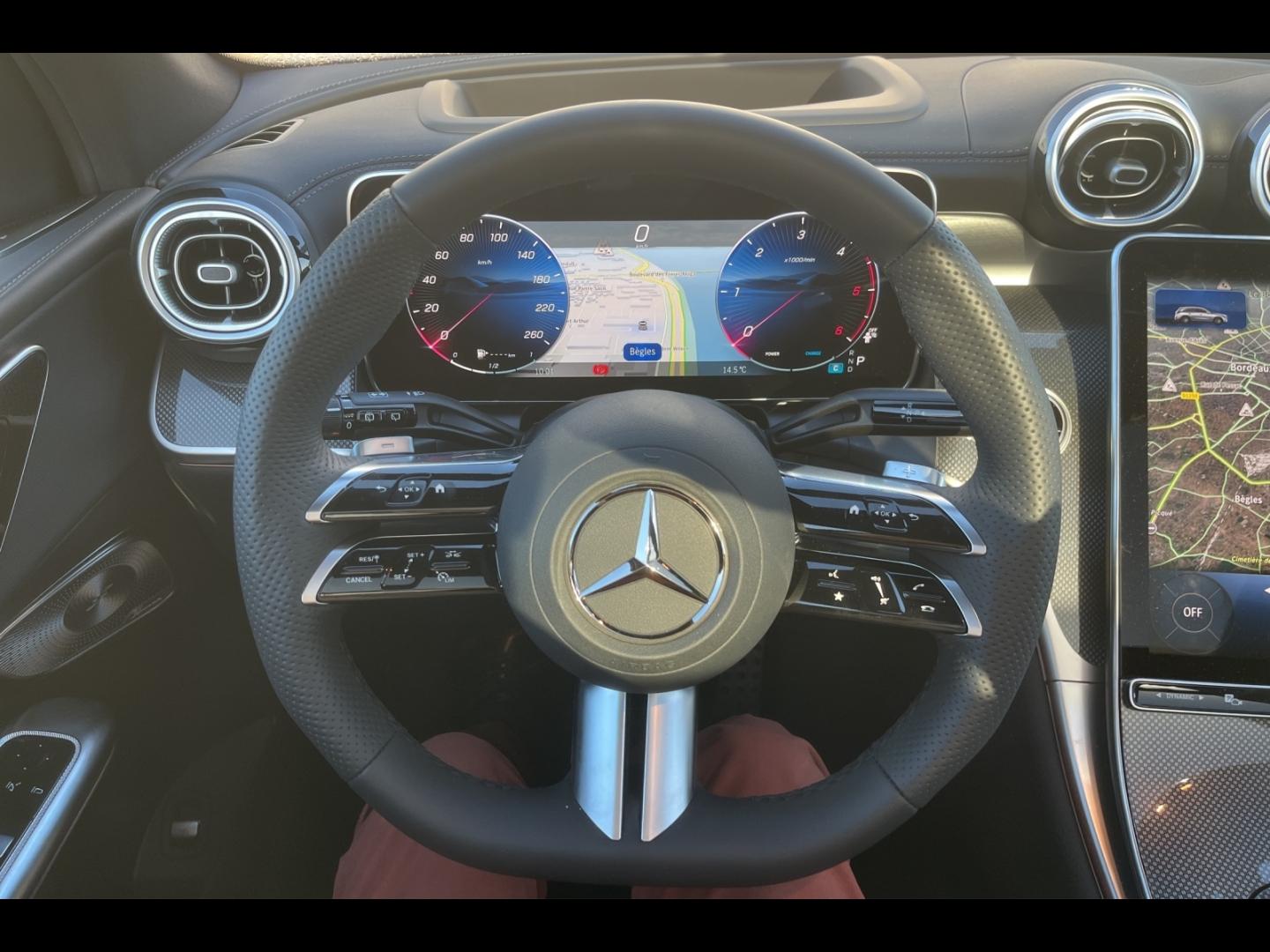 Image MERCEDES-BENZ GLC 220 d 197ch AMG Line 4Matic 9G-Tronic