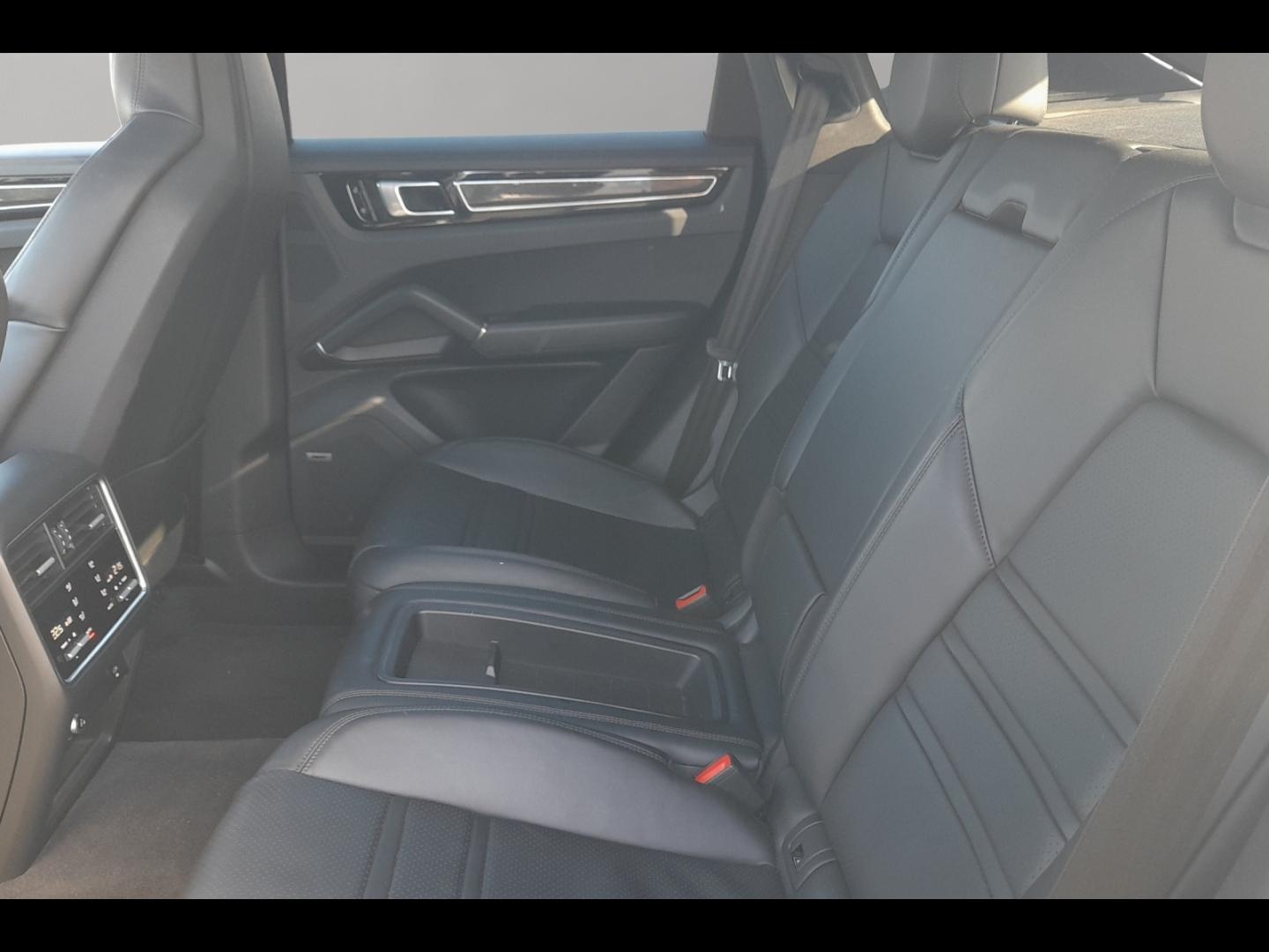 Image PORSCHE Cayenne Coupé 3.0 V6 462ch E-Hybrid