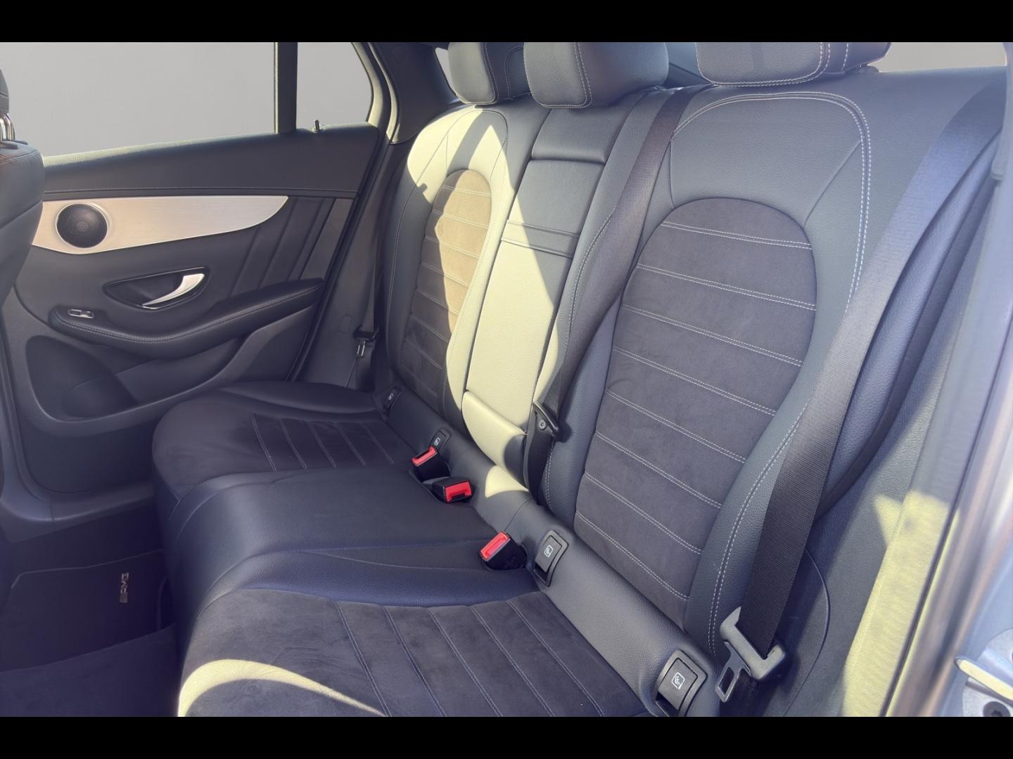 Image MERCEDES-BENZ GLC Coupé 300 de 194+122ch AMG Line 4Matic 9G-Tronic