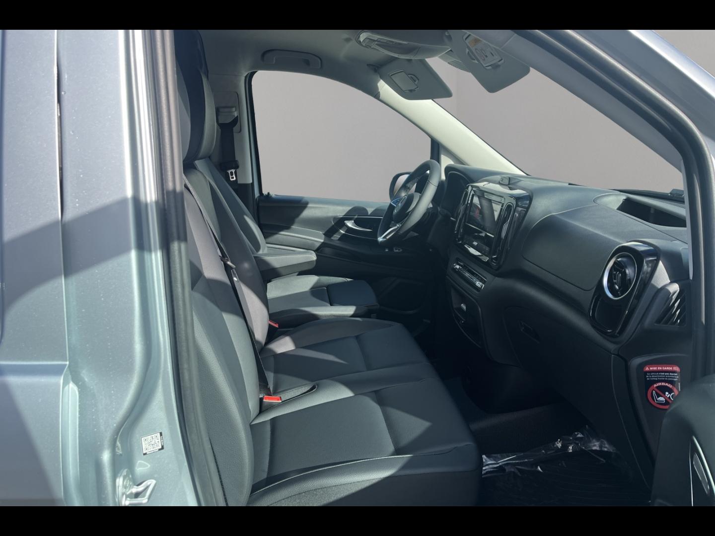Image MERCEDES-BENZ Vito Fg 119 CDI Compact Select Propulsion 9G-Tronic