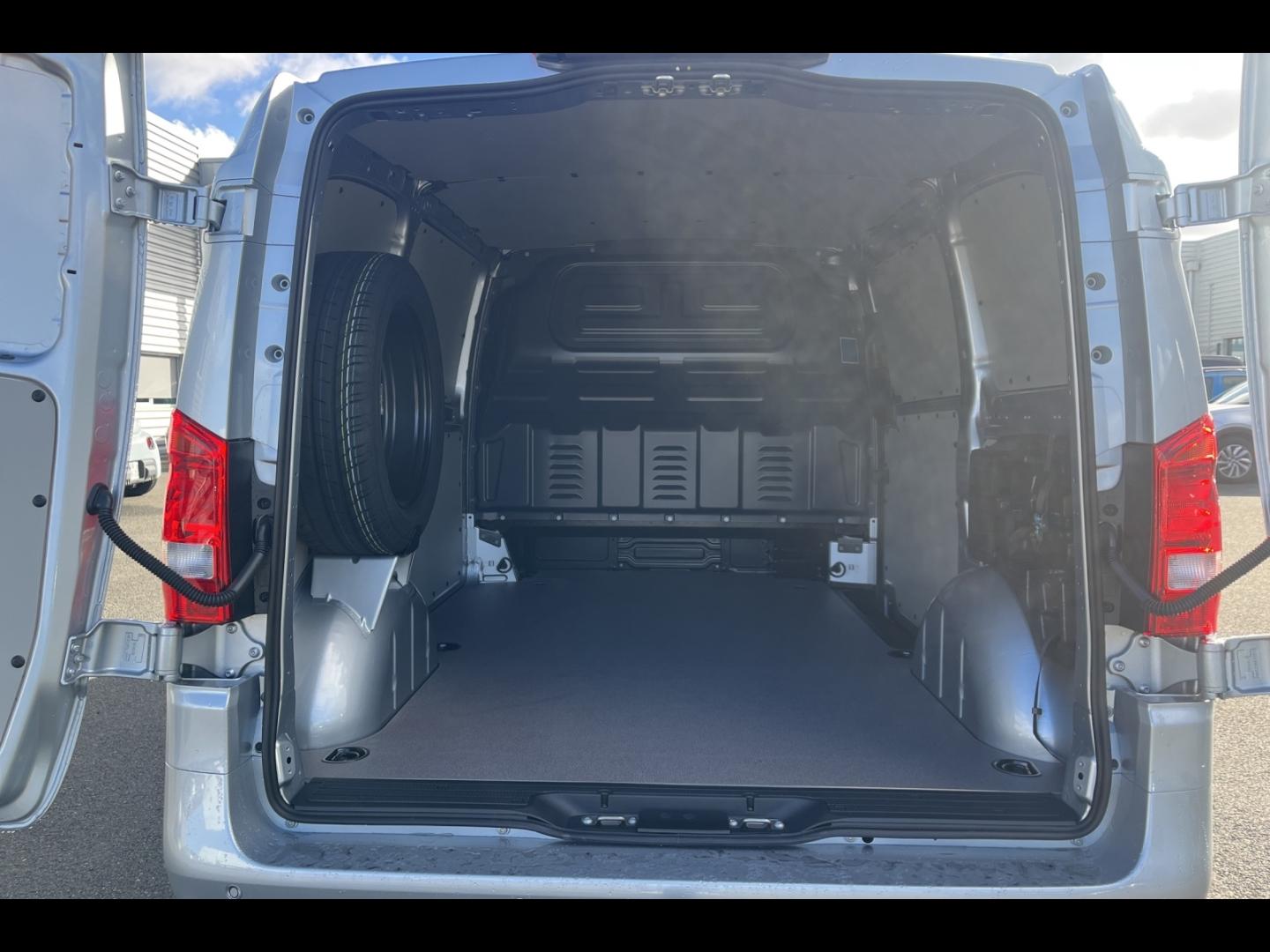 Image MERCEDES-BENZ Vito Fg 119 CDI Compact Select Propulsion 9G-Tronic