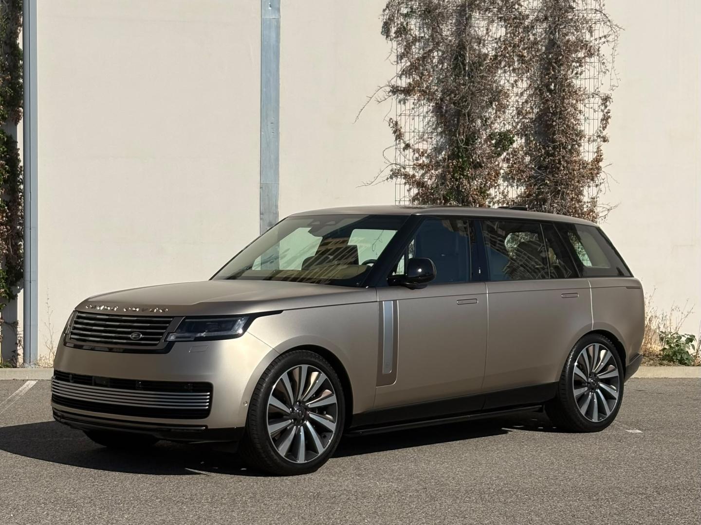 Photo LAND-ROVER Range Rover 4.4 P615 615ch SV LWB