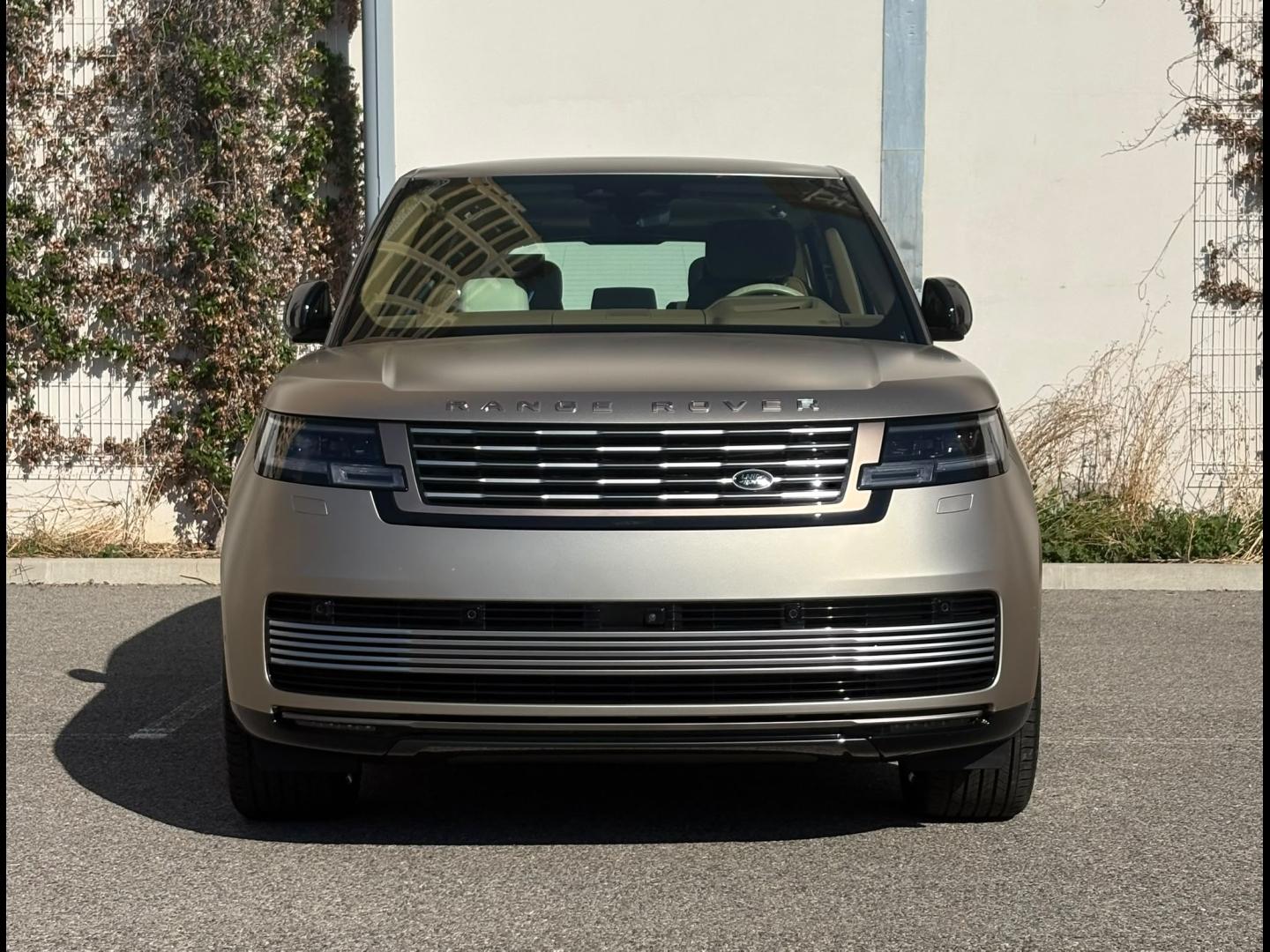 Image LAND-ROVER Range Rover 4.4 P615 615ch SV LWB