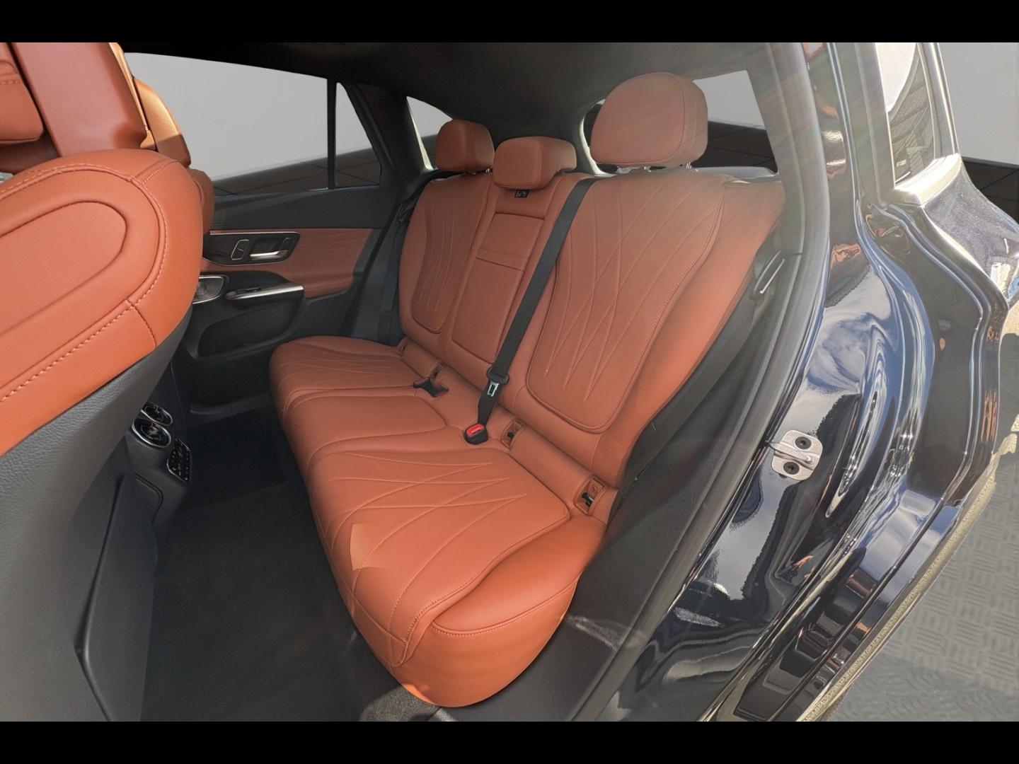 Image MERCEDES-BENZ GLC 220 d 197ch AMG Line 4Matic 9G-Tronic