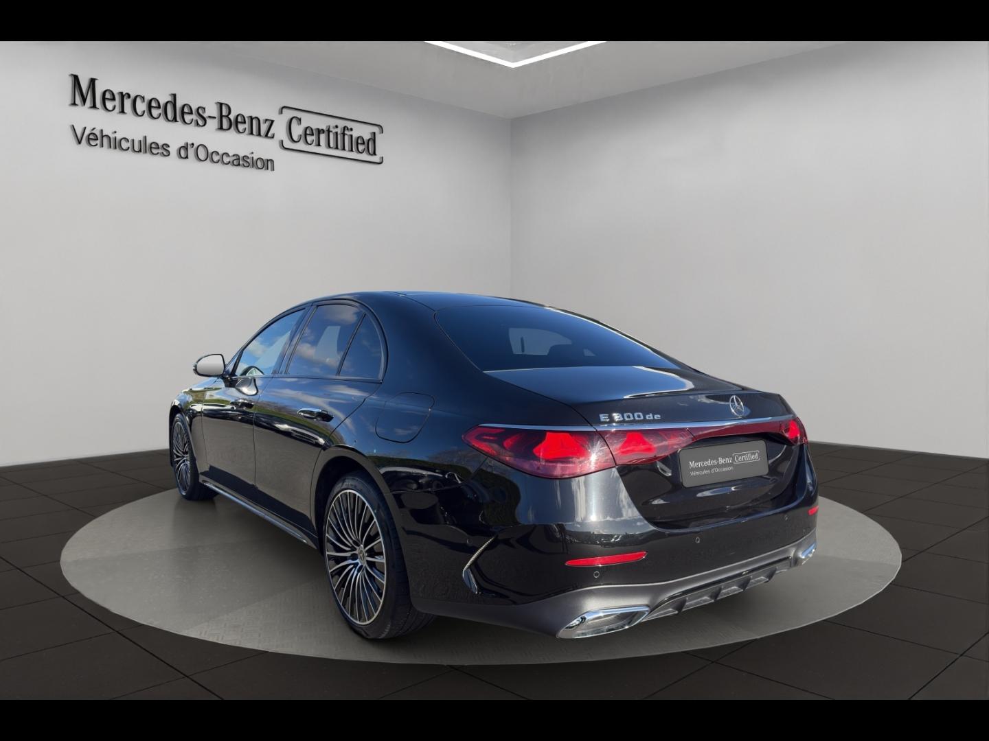 Image MERCEDES-BENZ Classe E 300 d e Hybrid EQ 197+129ch AMG Line 9G-Tronic