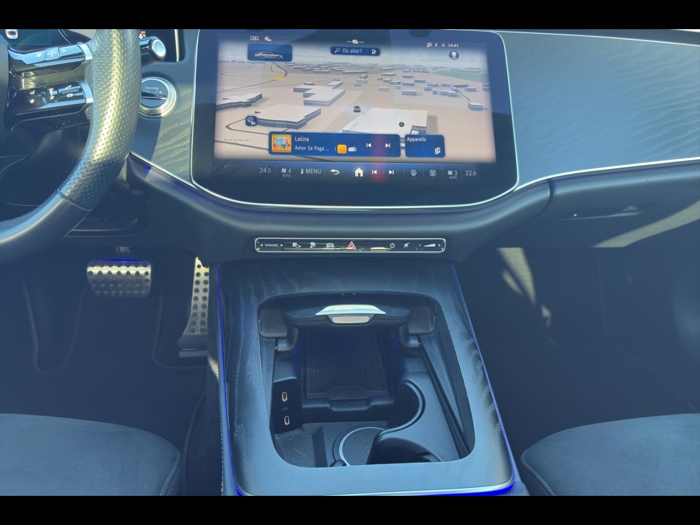 Image MERCEDES-BENZ Classe E 300 d e Hybrid EQ 197+129ch AMG Line 9G-Tronic