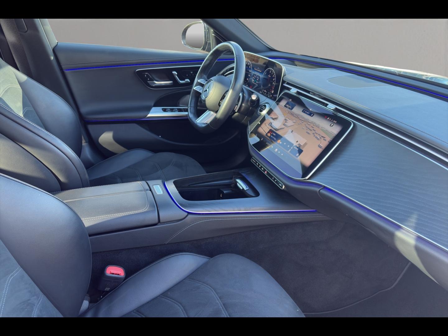 Image MERCEDES-BENZ Classe E 300 d e Hybrid EQ 197+129ch AMG Line 9G-Tronic