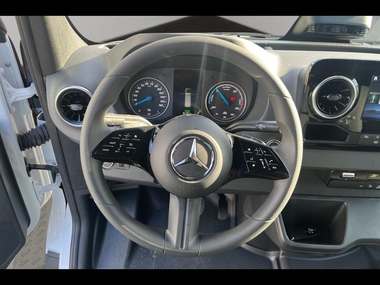 Image MERCEDES-BENZ Sprinter Fg 314 eSprinter 37 3T5 Pro