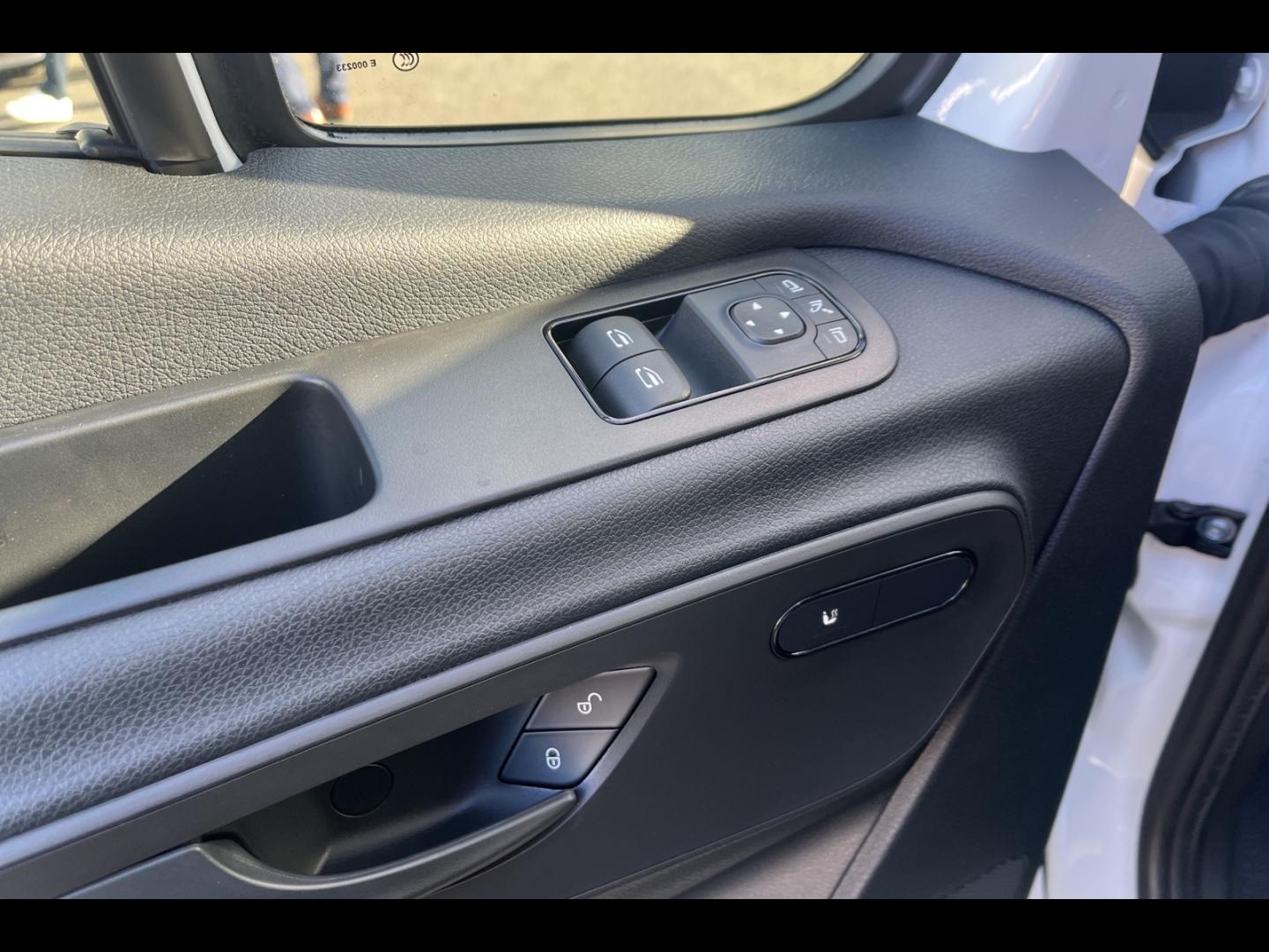Image MERCEDES-BENZ Sprinter Fg 314 eSprinter 37 3T5 Pro