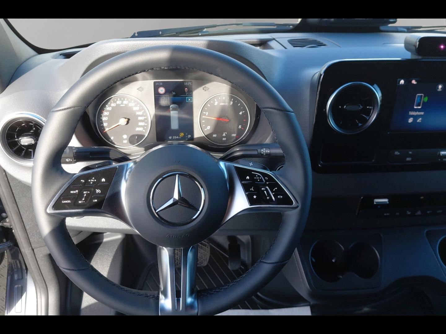 Image MERCEDES-BENZ Sprinter Fg 317 CDI 37 3T5 Select 9G-Tronic