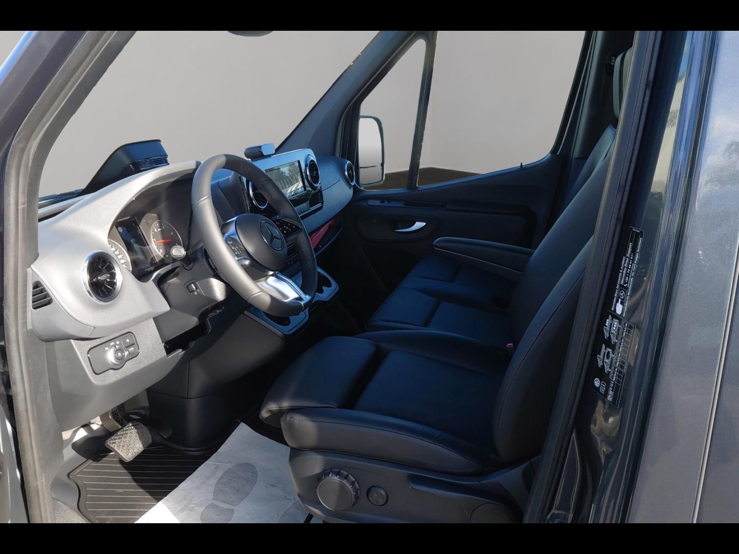 Image MERCEDES-BENZ Sprinter Fg 317 CDI 37 3T5 Select 9G-Tronic