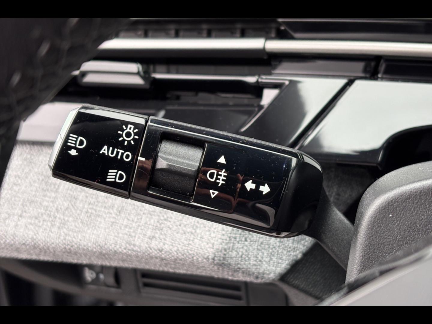 Image PEUGEOT 3008 1.2 Hybrid 145ch Allure Business e-DCS6