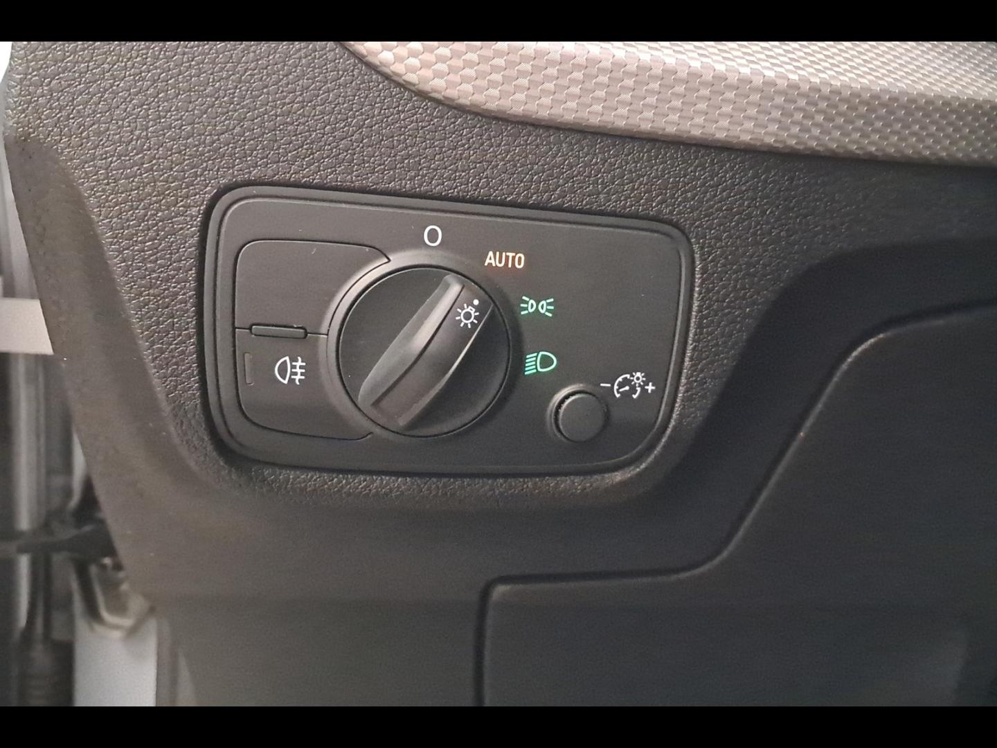 Image AUDI Q2 30 TDI 116ch Business line S tronic 7