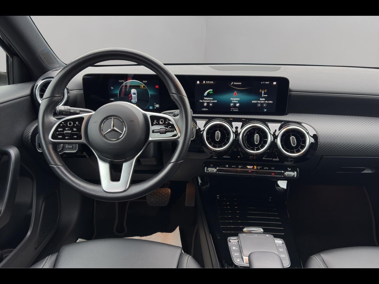 Image MERCEDES-BENZ Classe A 180d 116ch Style Line 8G-DCT
