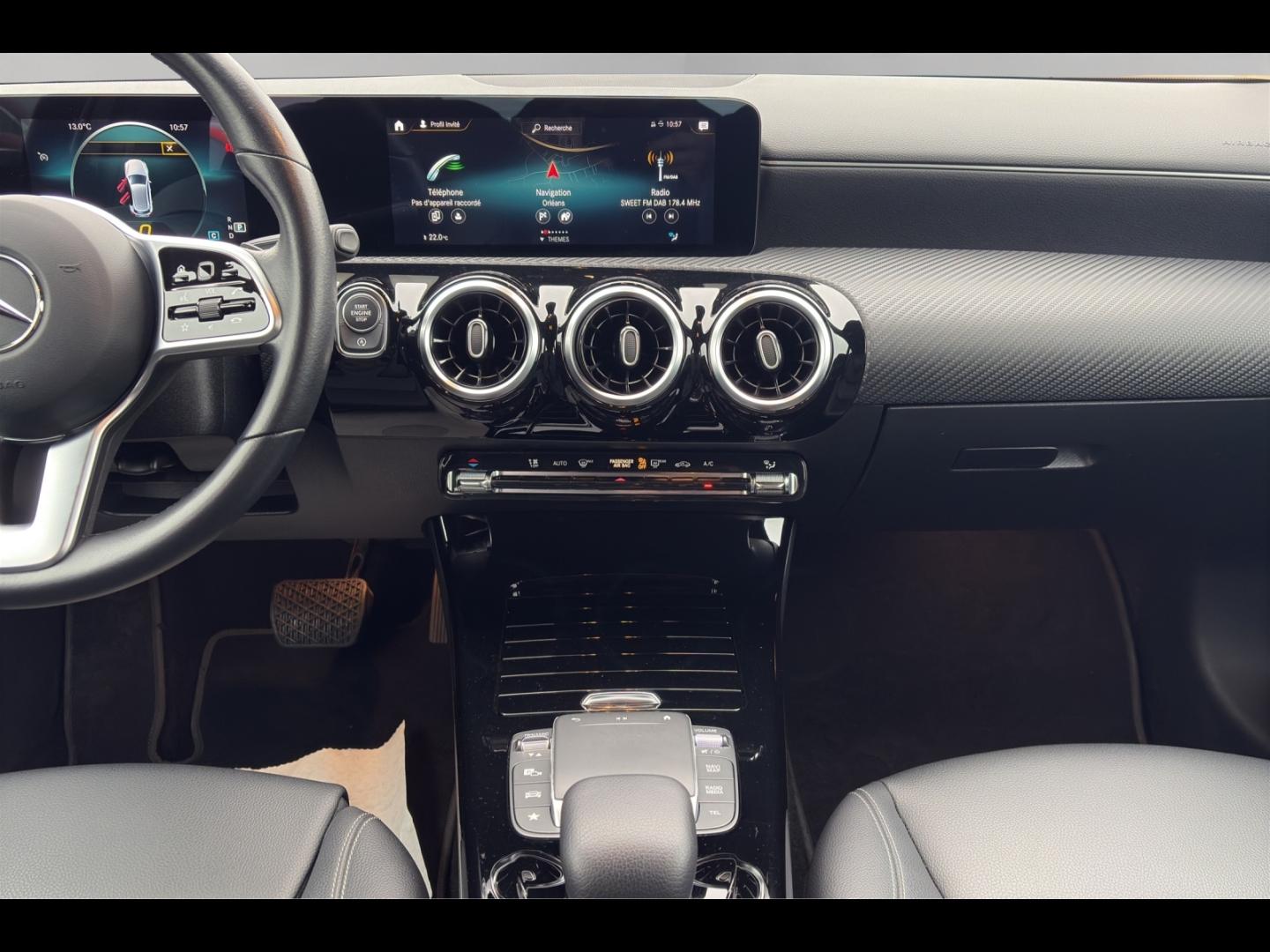 Image MERCEDES-BENZ Classe A 180d 116ch Style Line 8G-DCT