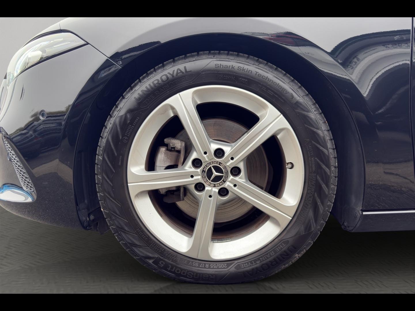 Image MERCEDES-BENZ Classe A 180d 116ch Style Line 8G-DCT