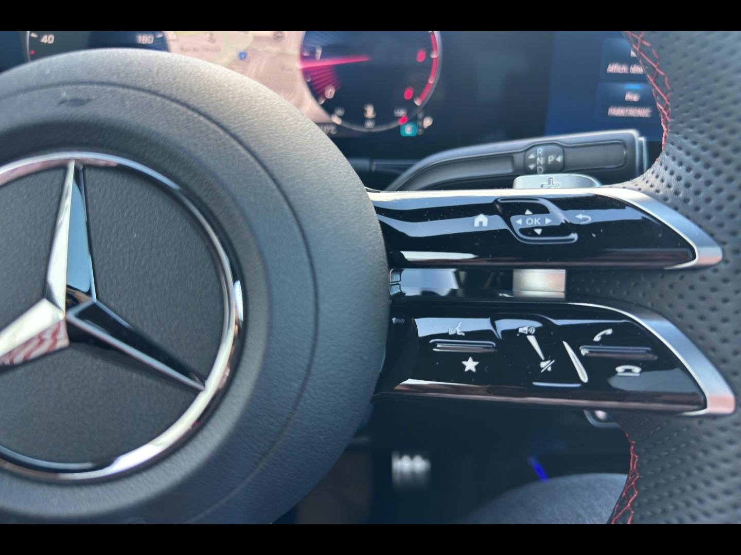 Image MERCEDES-BENZ GLA 200 d 150ch AMG Line 8G-DCT