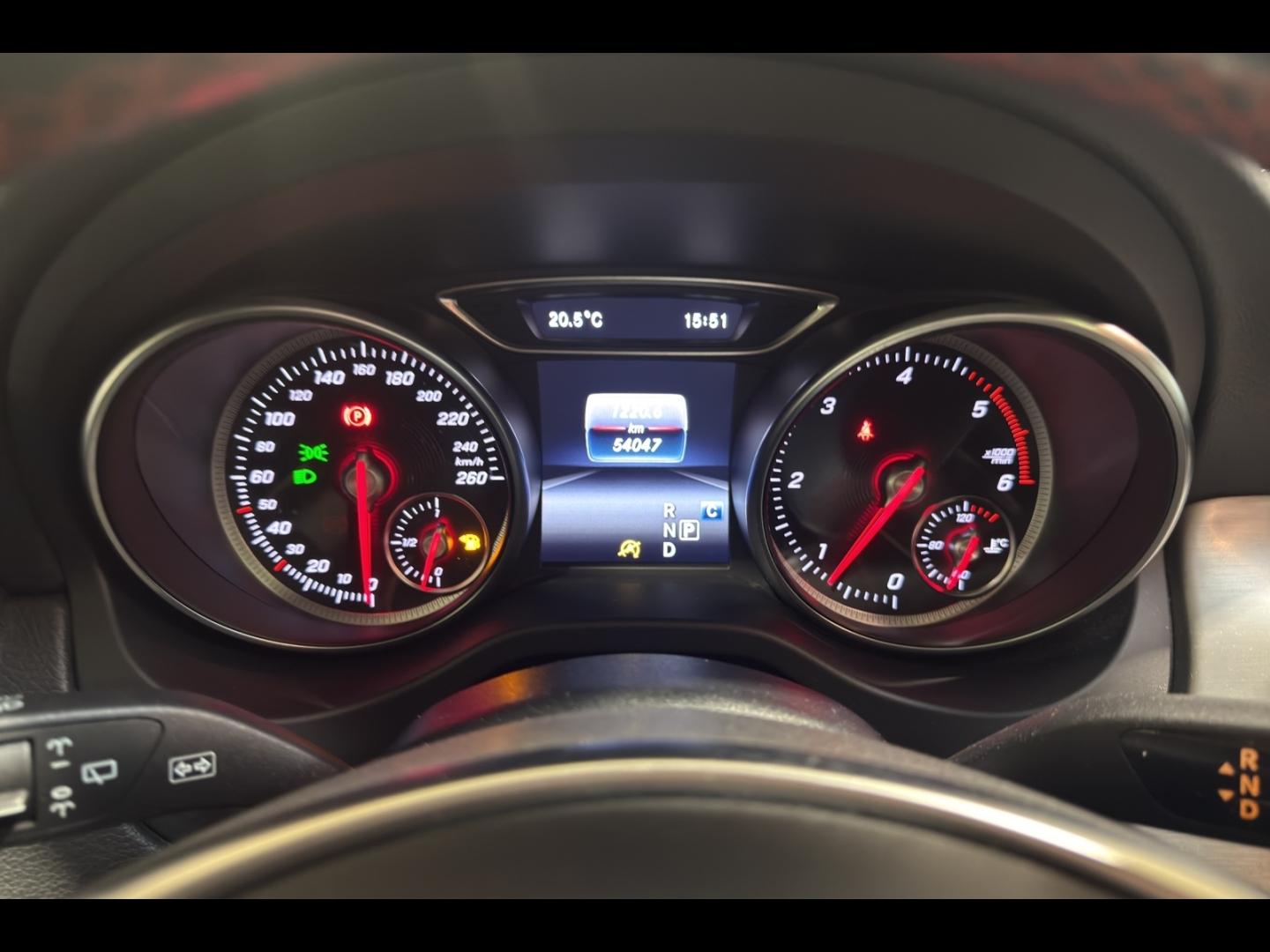 Image MERCEDES-BENZ GLA 220 d 170ch Fascination 7G-DCT Euro6c