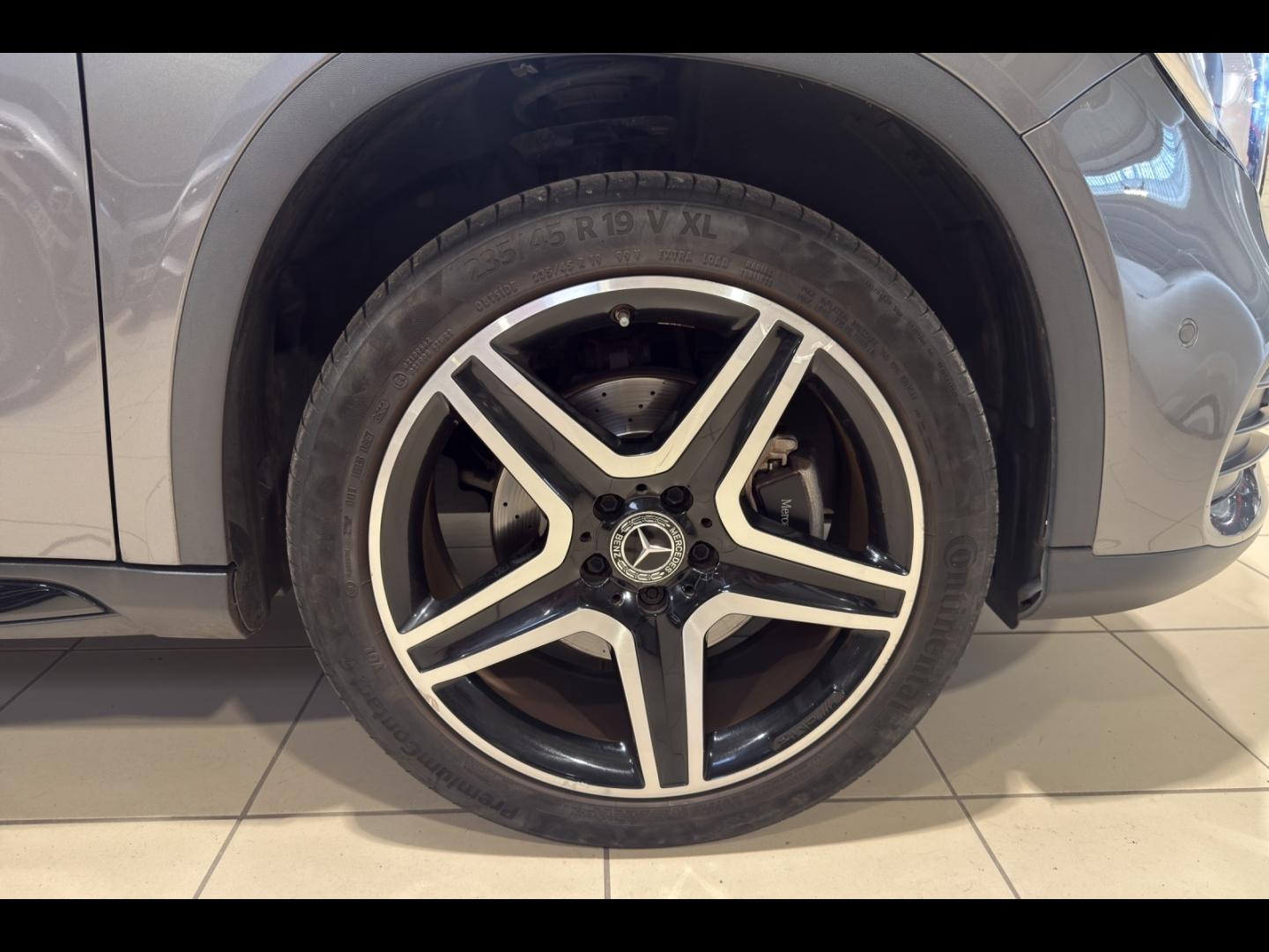 Image MERCEDES-BENZ GLA 220 d 170ch Fascination 7G-DCT Euro6c