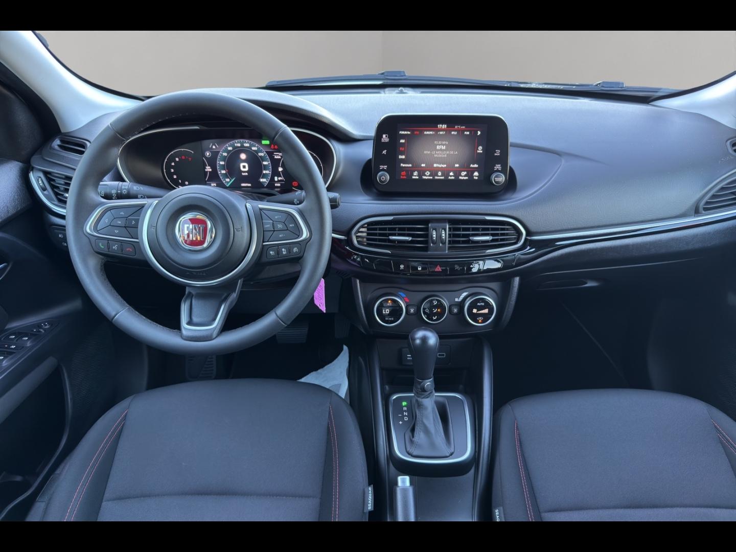 Image FIAT Tipo Cross 1.5 FireFly Turbo 130ch S/S (RED) Hybrid DCT7 MY22