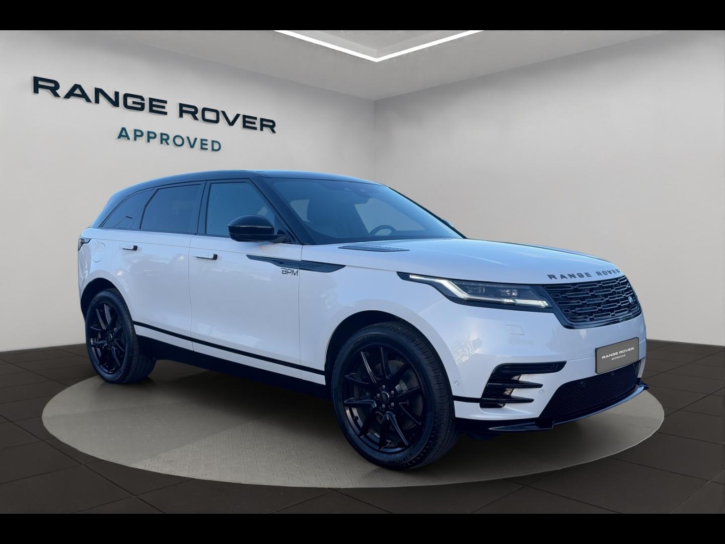 Image LAND-ROVER L560 2.0P AJ20-P4H PHEV AWD 5DR P400e