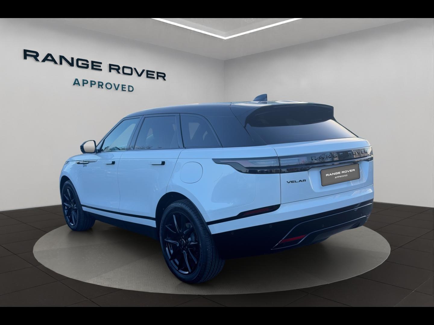 Image LAND-ROVER L560 2.0P AJ20-P4H PHEV AWD 5DR P400e
