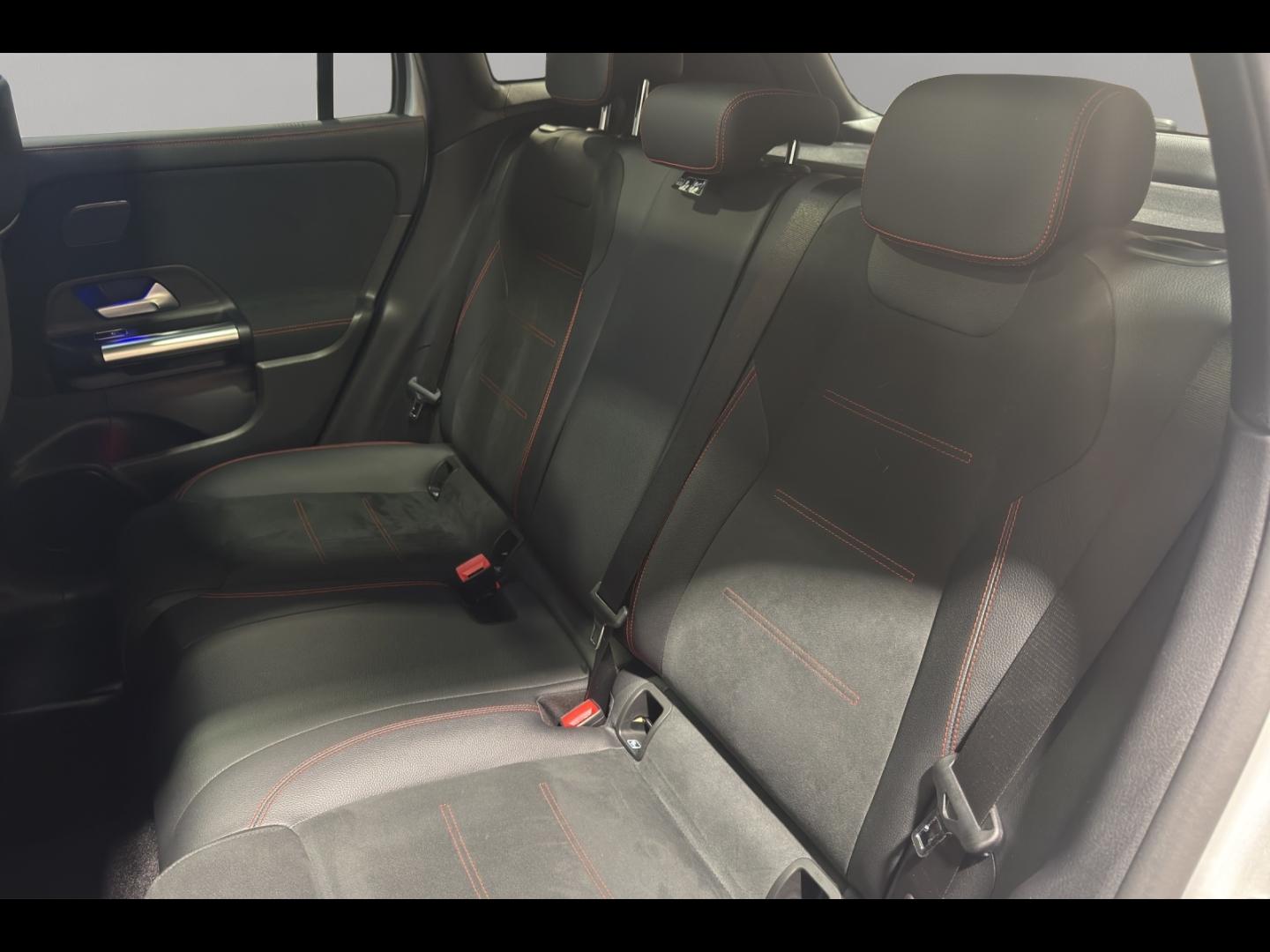 Image MERCEDES-BENZ GLA 200 163ch AMG Line 7G-DCT