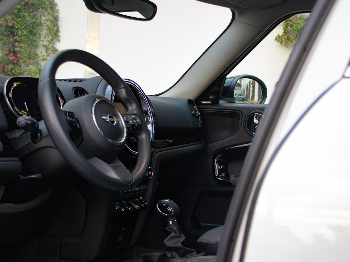 Image MINI Countryman Cooper SE 125ch + 95ch  Essential ALL4 BVA6