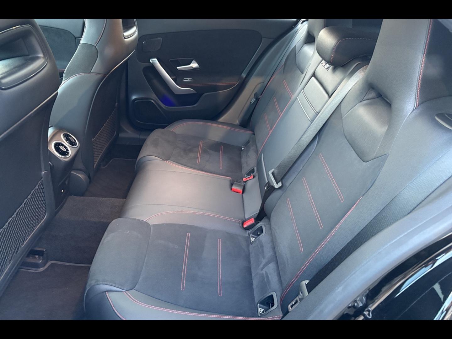 Image MERCEDES-BENZ Classe A 200 d 150ch AMG Line 8G-DCT