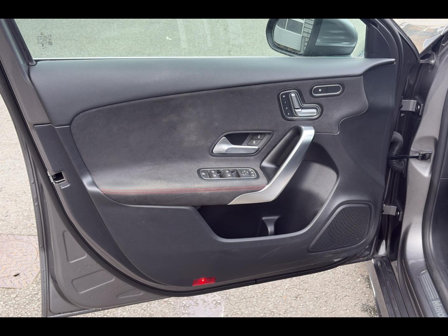 Image MERCEDES-BENZ Classe A 200 d 150ch Star Edition 8G-DCT