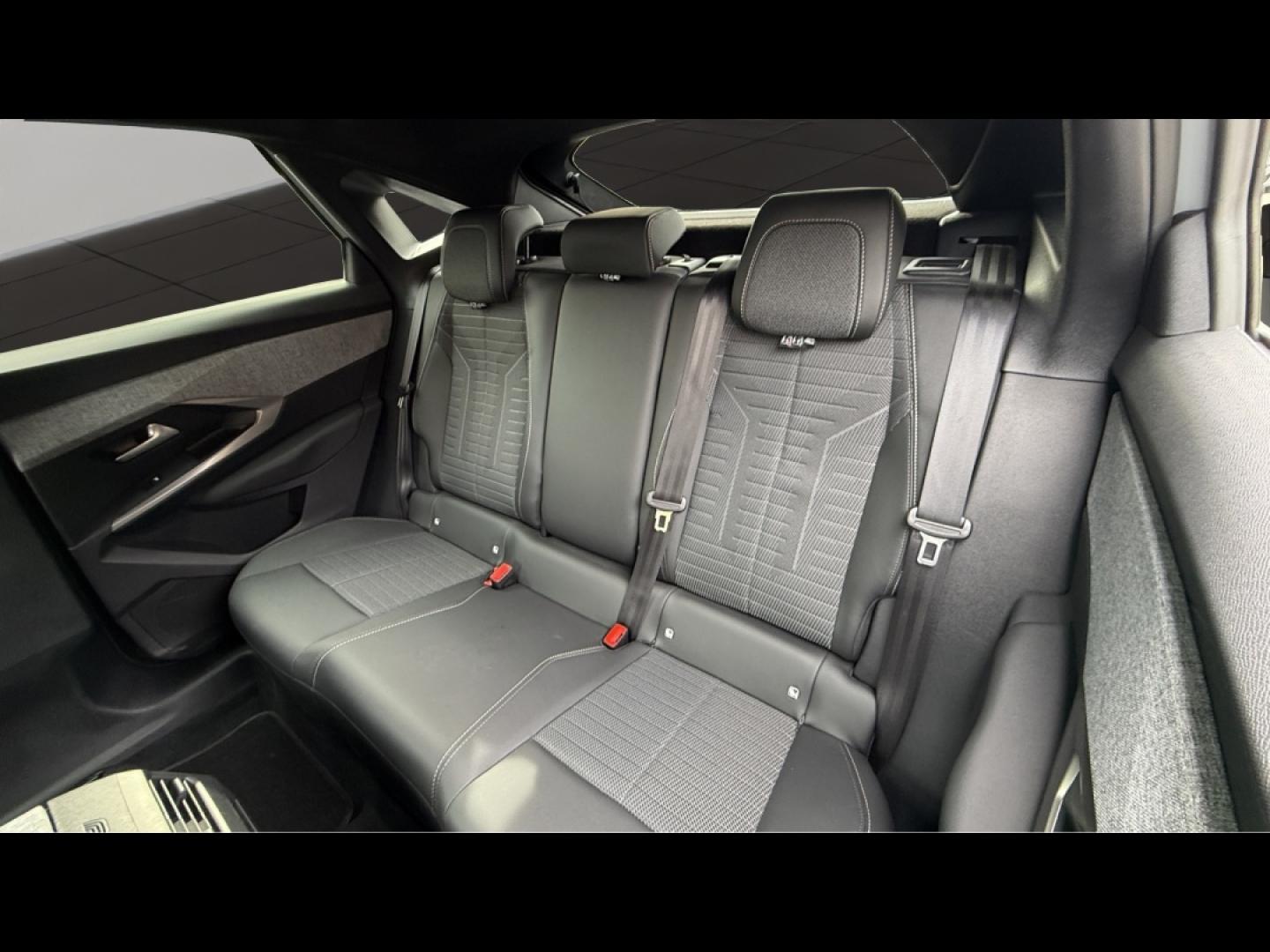 Image PEUGEOT 3008 1.2 Hybrid 145ch Allure e-DCS6