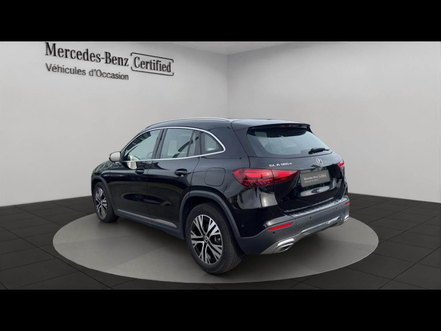 Image MERCEDES-BENZ GLA 180 d 116ch Progressive Line 8G-DCT