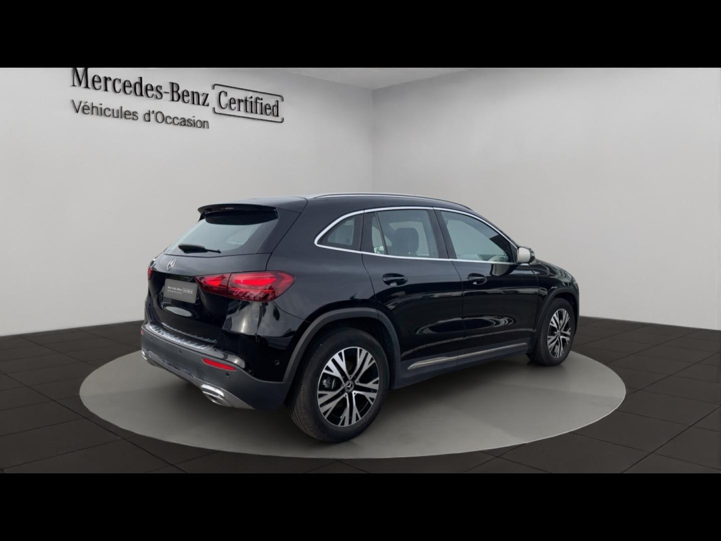 Image MERCEDES-BENZ GLA 180 d 116ch Progressive Line 8G-DCT