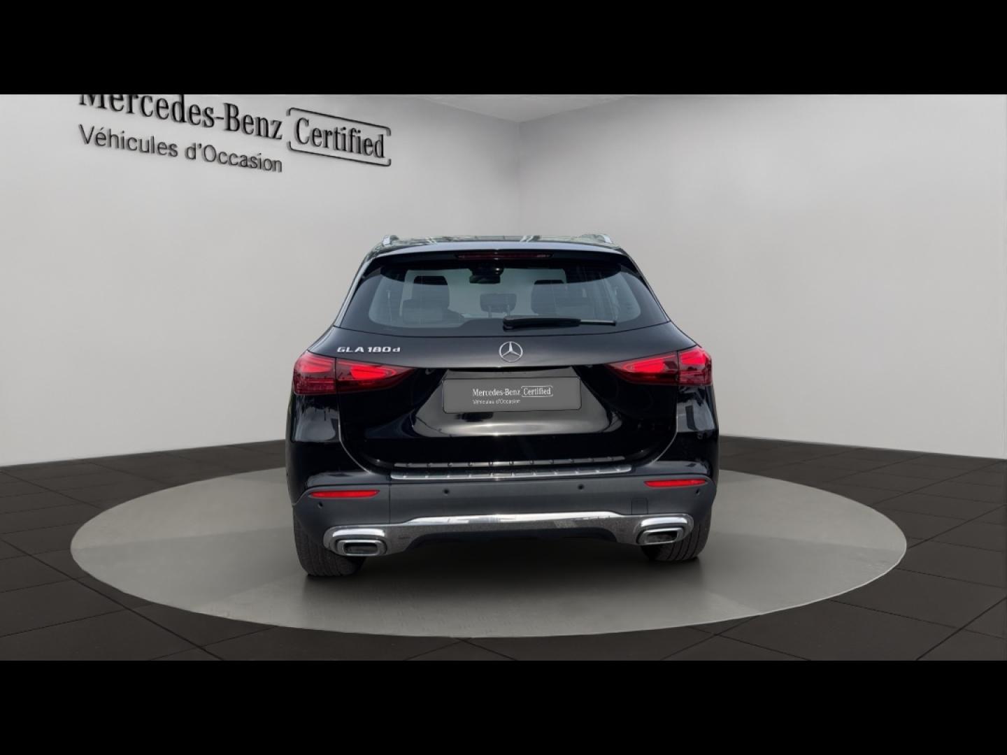 Image MERCEDES-BENZ GLA 180 d 116ch Progressive Line 8G-DCT