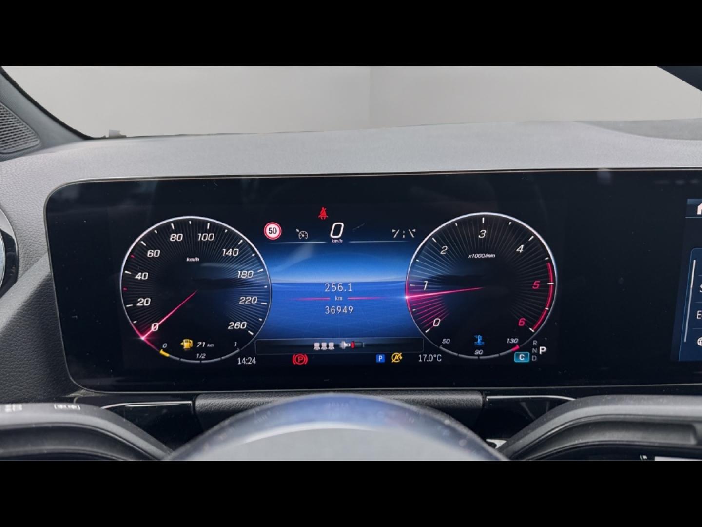 Image MERCEDES-BENZ GLA 180 d 116ch Progressive Line 8G-DCT