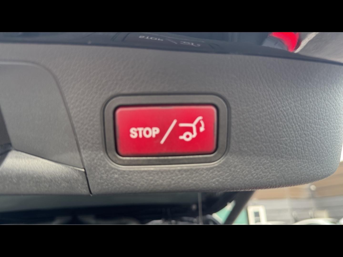 Image MERCEDES-BENZ GLA 180 d 116ch Progressive Line 8G-DCT