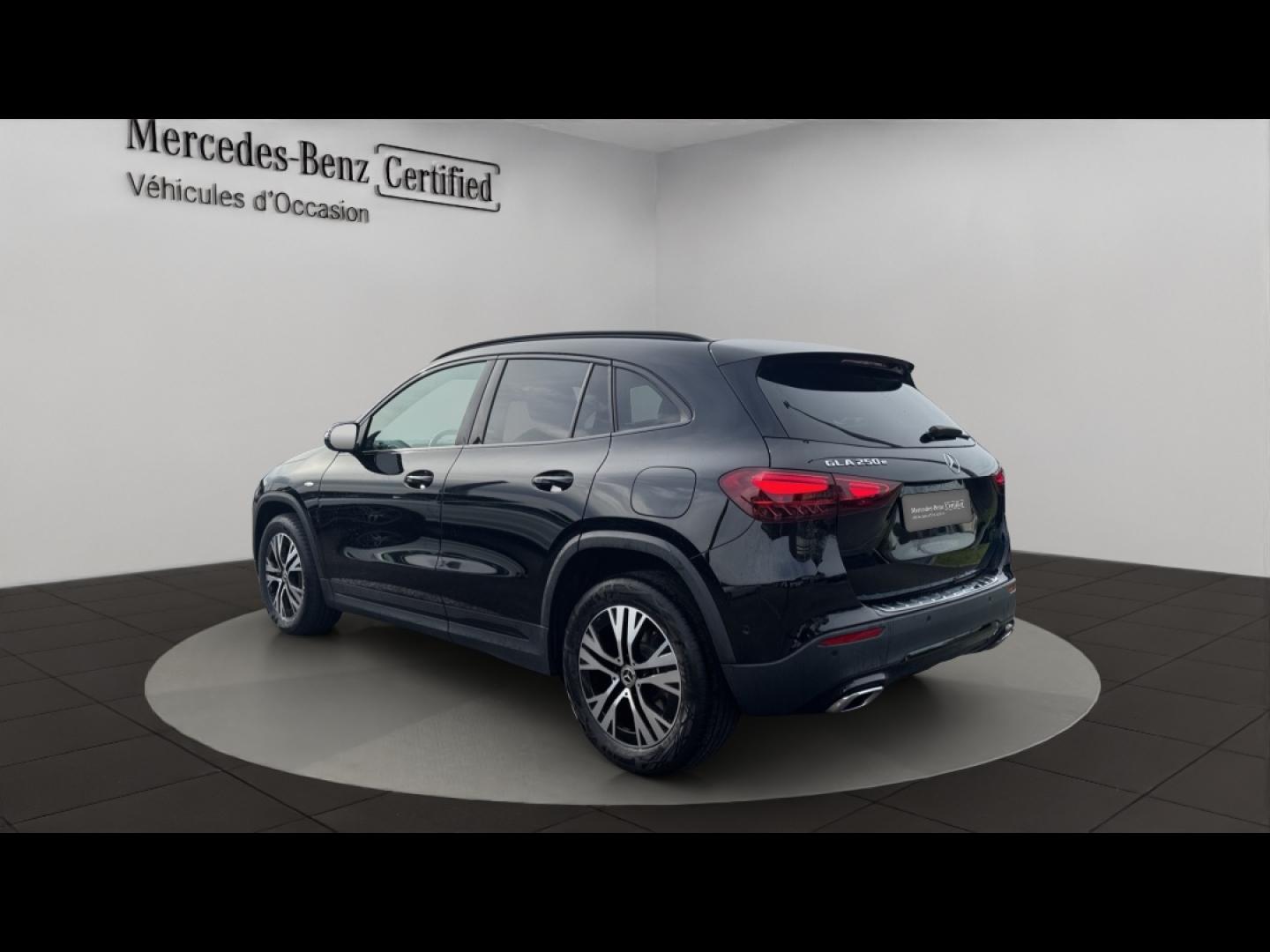 Image MERCEDES-BENZ GLA 250 e hybride rechargeable 218ch Progressive Line 8G-DCT